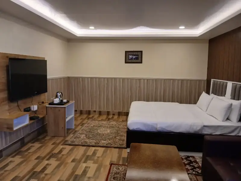 Hotel Center Point